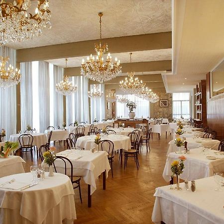Hotel Cristallino & Suites Montecatini Terme Restoran fotoğraf